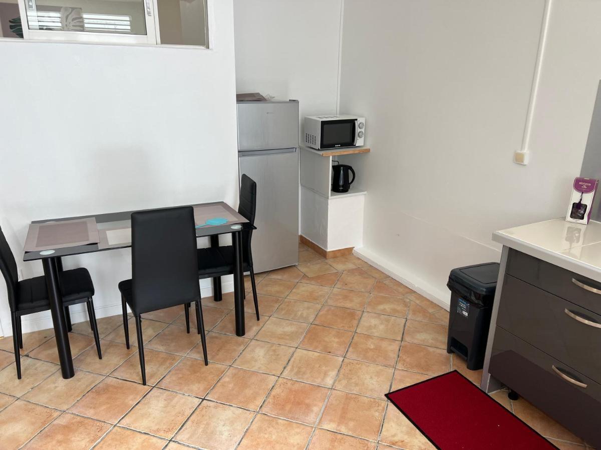 Appartement Cosy Et Bien Situe Fort-de-France Bagian luar foto